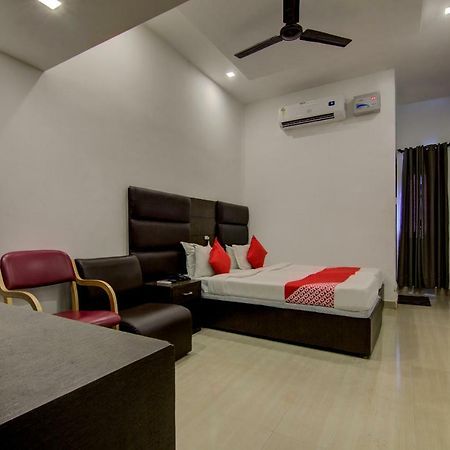 Hotel Sai International Ченнаї Екстер'єр фото