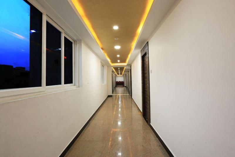 Hotel Sai International Ченнаї Екстер'єр фото
